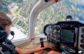 AVIATOR Usługi Lotnicze: Zostań pilotem na jeden dzień gift card